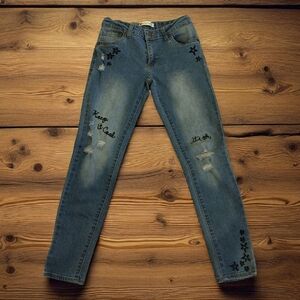 Signature by Levi Strauss Girl Star Embellished Jeans